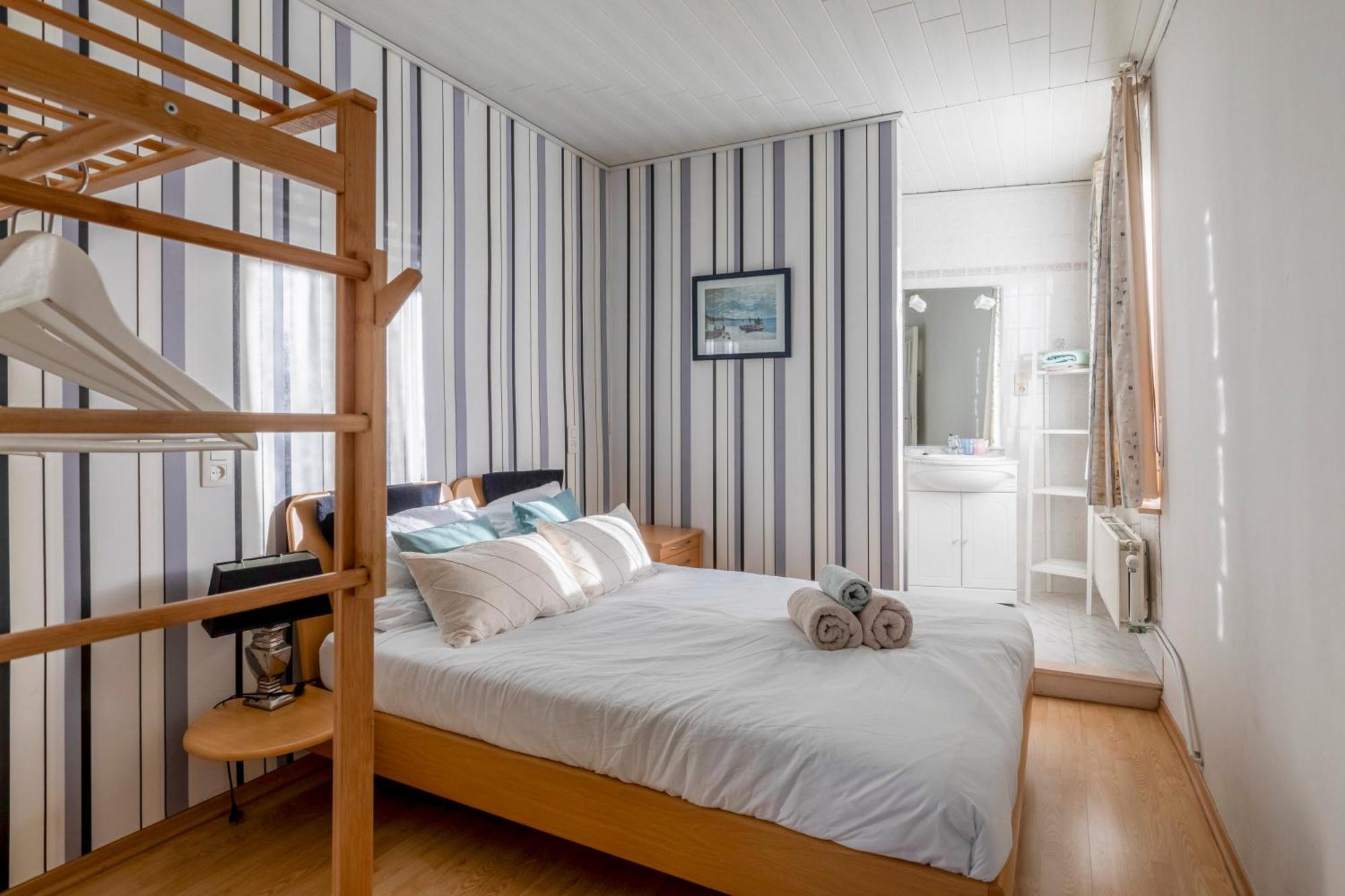 Cosy Apartment 150M From The Beach Blankenberge Luaran gambar
